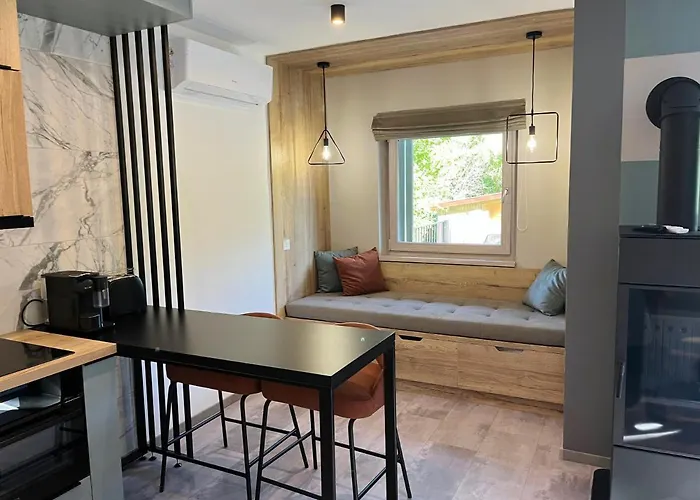 Csipetnyi Csobbanas Vendeghaz דירה Alsóörs